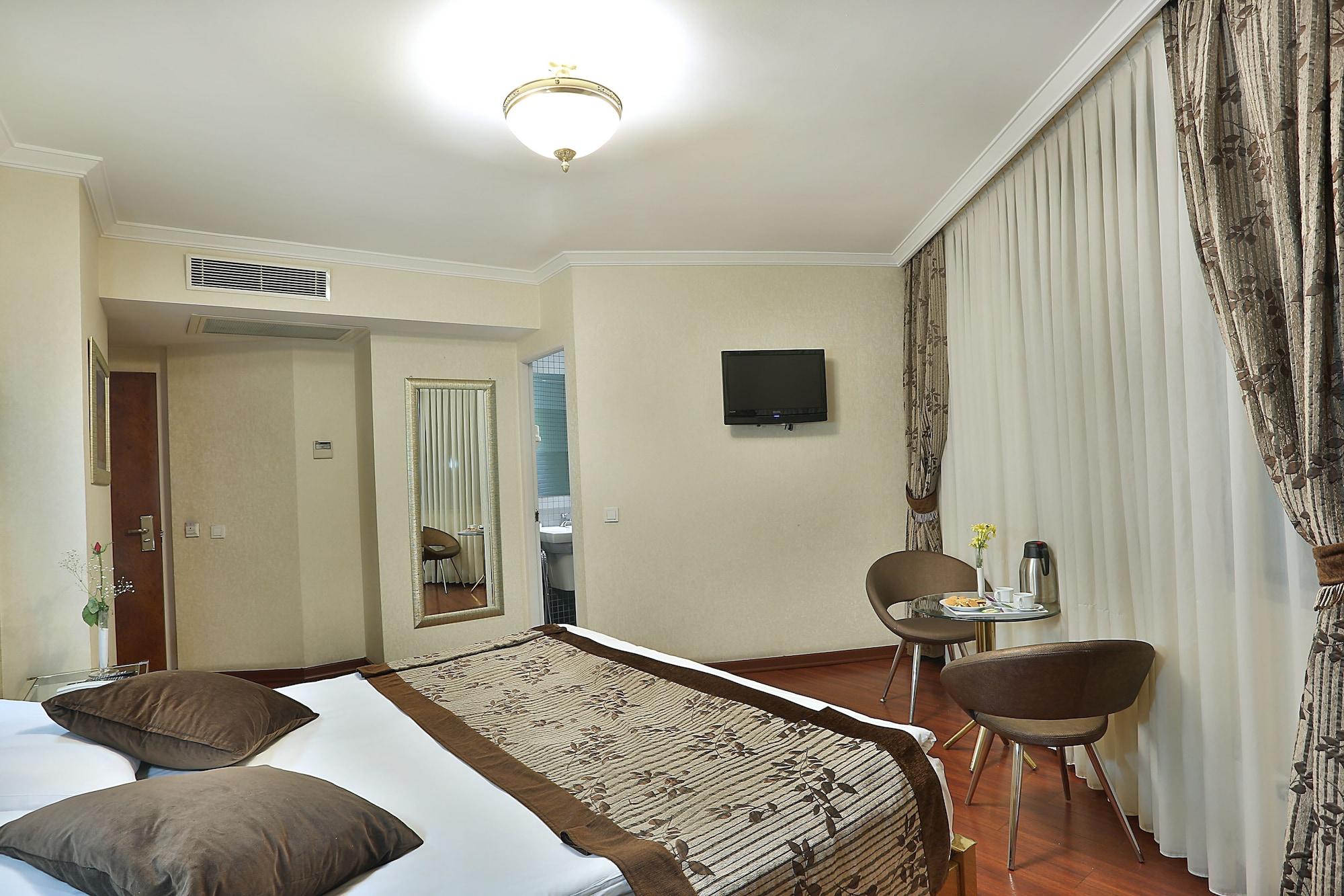 Grand Madrid Hotel Istanbul Eksteriør billede